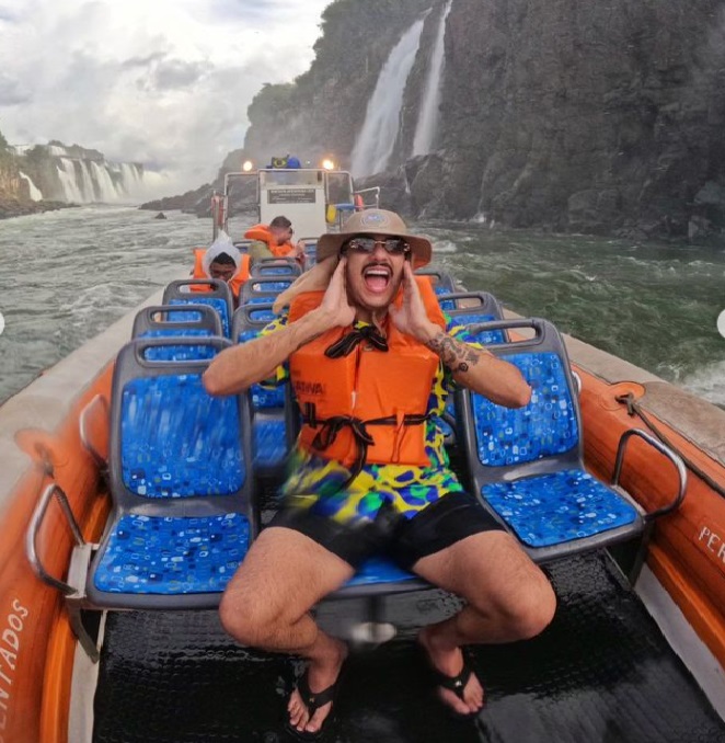 Celebridades vivenciam emoção e adrenalina no Macuco Safari