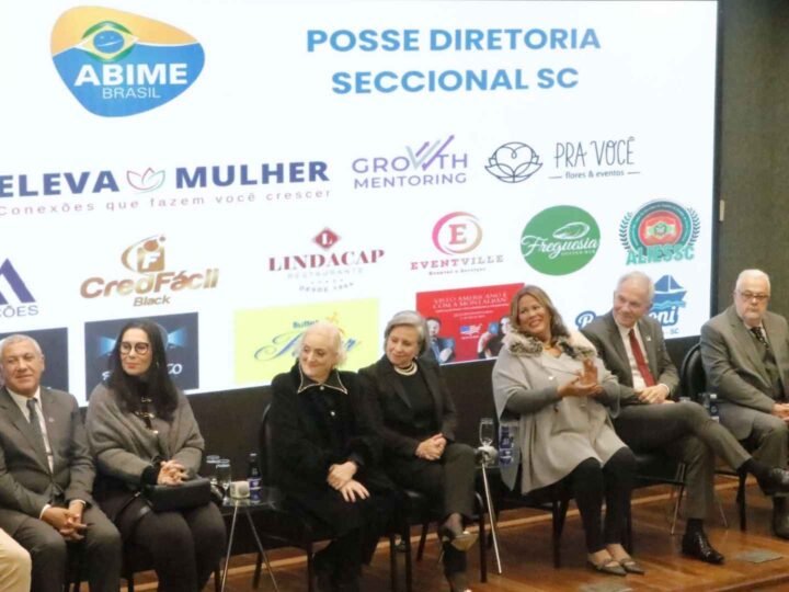 ABIME-SC realiza cerimônia de posse na Alesc com reforço ao protagonismo feminino na comunicação digital