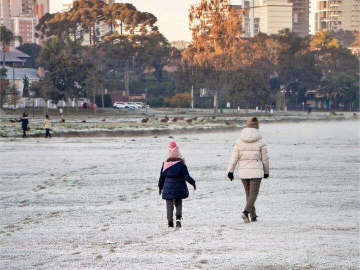 Temporada de neve na América do Sul: inexperiência com temperaturas extremas estimula procura por seguro viagem de ampla cobertura